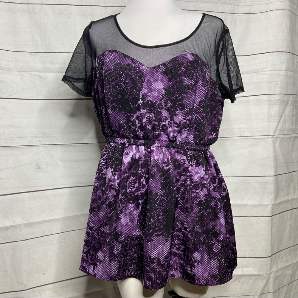 Torrid
Black purple mesh top animal floral 0 12 L